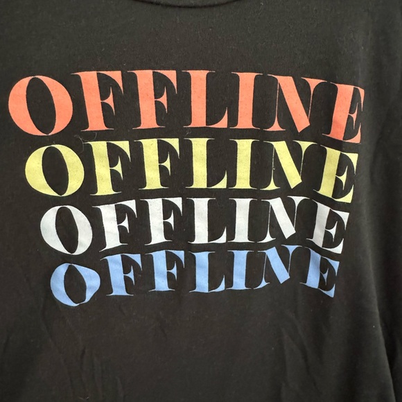 Black short sleeve tee with OFFLINE in various colors size large - Picture 3 of 3